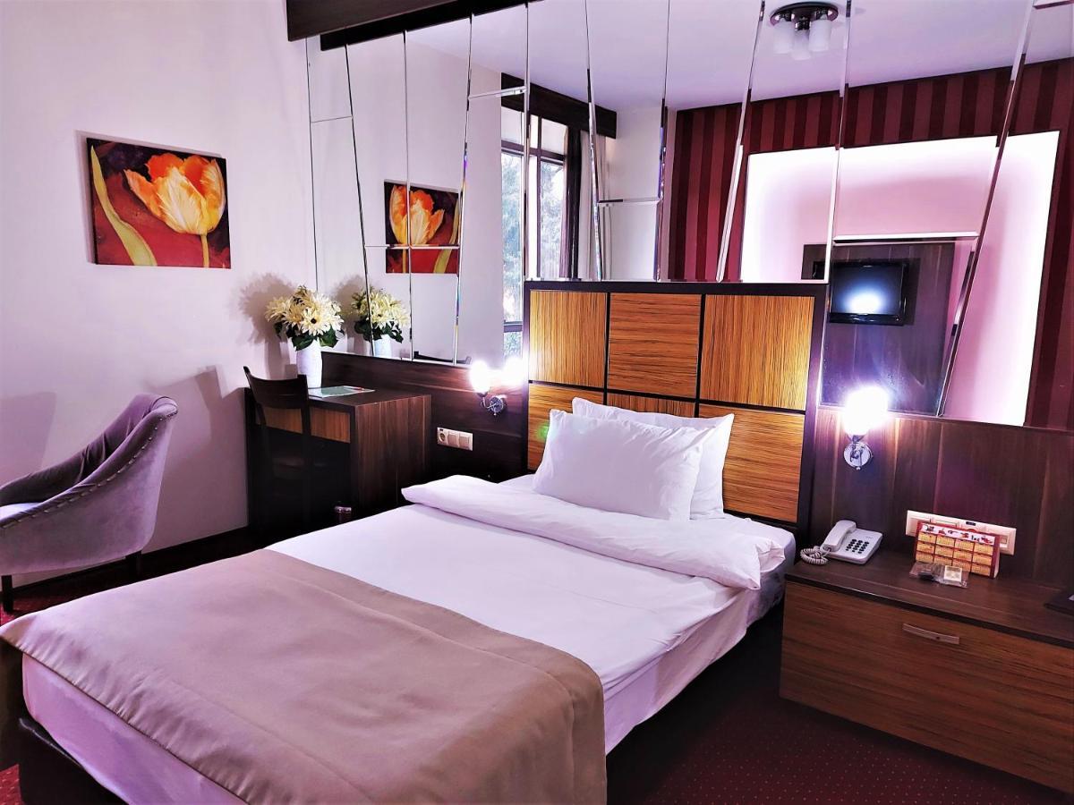Cetinel Otel Adana Esterno foto